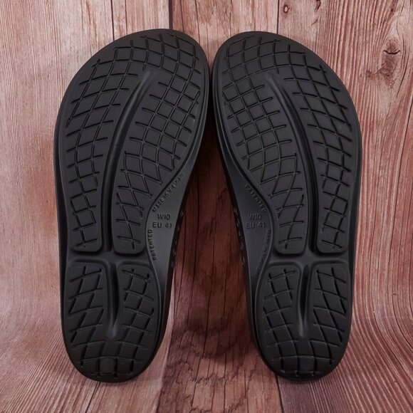 Oofos Oolala Womens 10 Black Calypso Flip Flop Thong Sandals Purple Ombre Fade - Picture 15 of 16